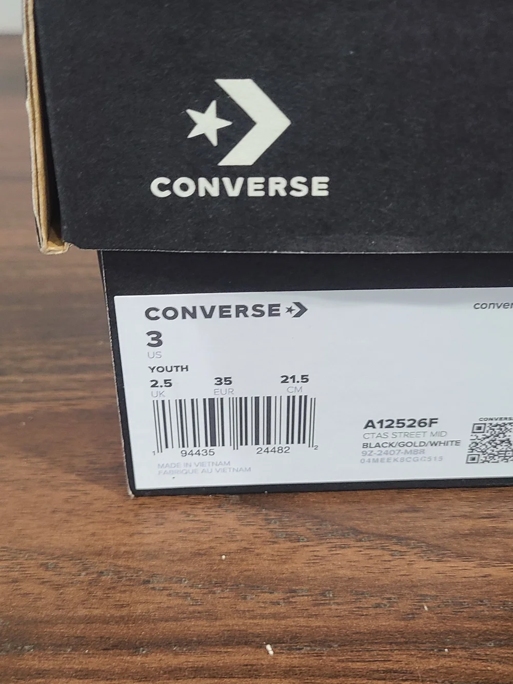 Converse brand new